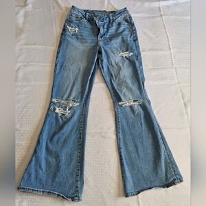 American Eagle Flare Jeans Womens 6 Short Blue Curvy Super High-Rise Distressed